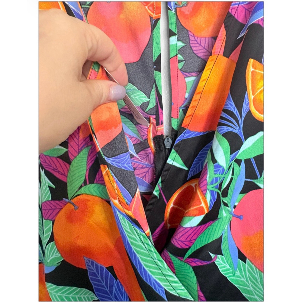 Nina Parker New! Floral Tropical Romper - Picture 5 of 7